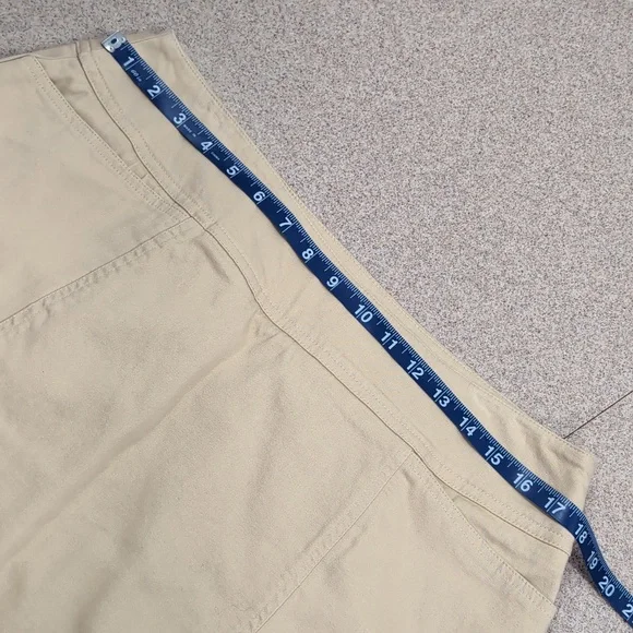 Chaus basic khaki skirt, women's size 14 - Picture 4 of 10